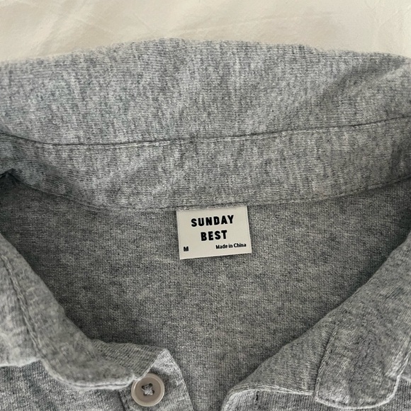 Aritzia Sunday Best Collared Polo Long Sleeve Crop Shirt in gray, size M - Picture 3 of 4
